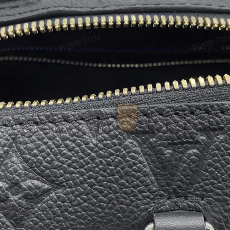 LOUIS VUITTON PETITE MALLE SOUPLE M45393 (20*14*7.5cm)